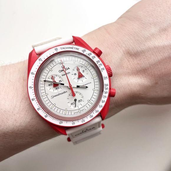 Omega x Swatch Mission to Mars Bioceramic Moonswatch Watch - Picture 4 of 13